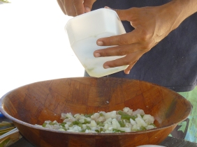 Polynesian Raw Tuna fish Salad - Adding onion and bell pepper